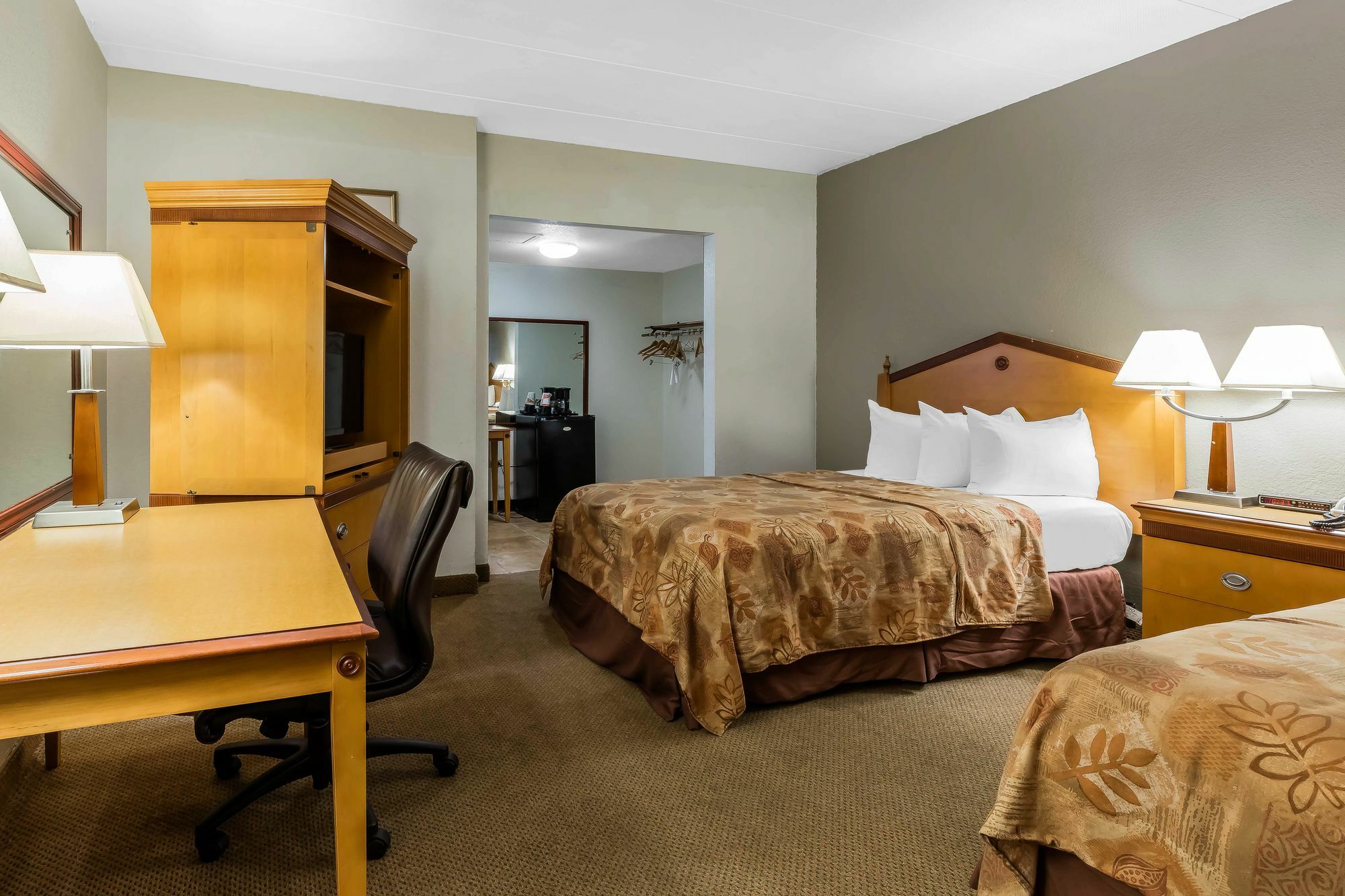 Lotus By Hotel Inn - Hot Springs Extérieur photo