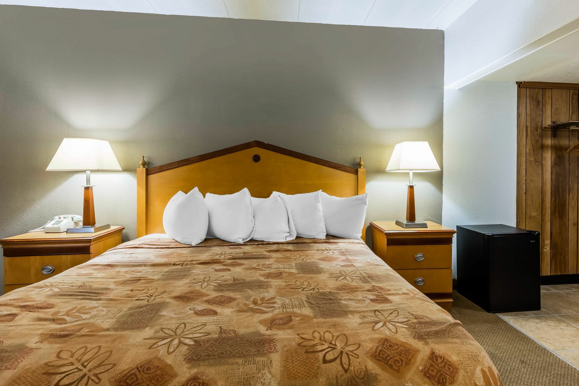 Lotus By Hotel Inn - Hot Springs Extérieur photo